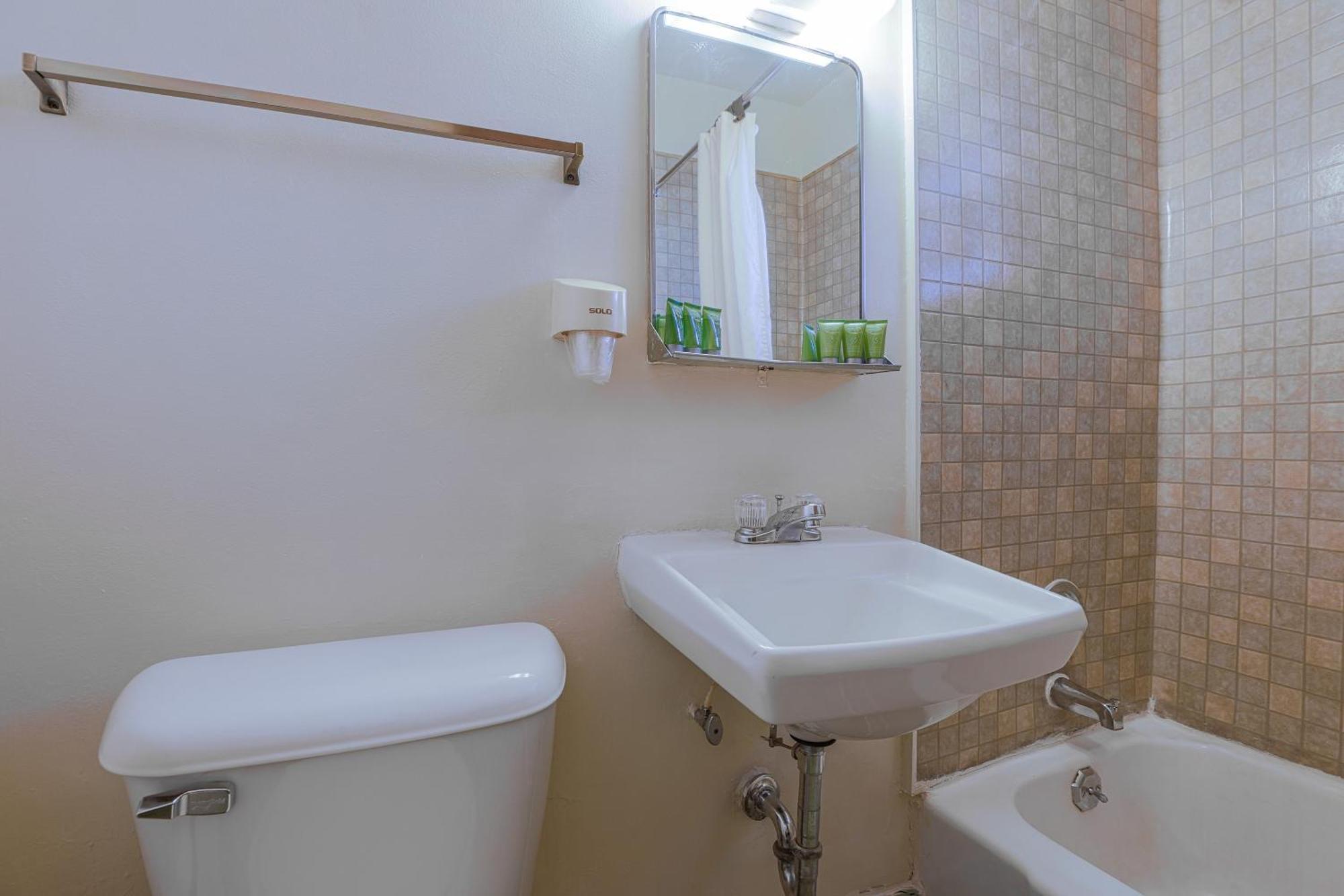 Love Hotels Silver Street By Oyo At Hurley Wi 외부 사진