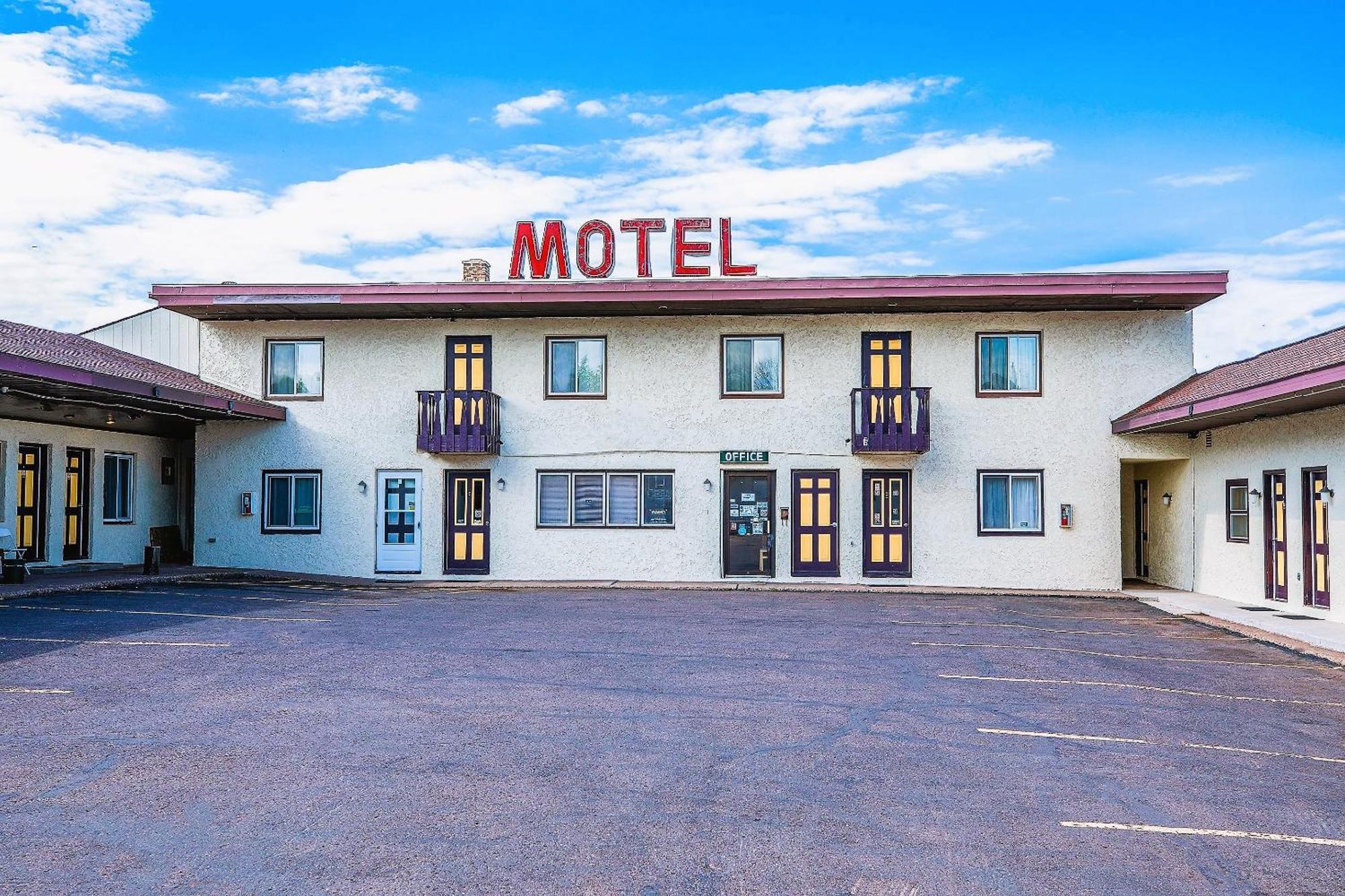 Love Hotels Silver Street By Oyo At Hurley Wi 외부 사진